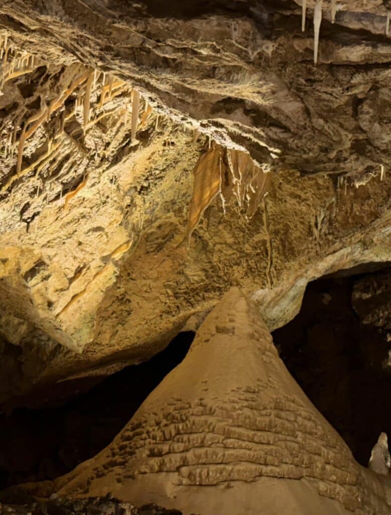 Tarifs et horaires Grottes de Médous
